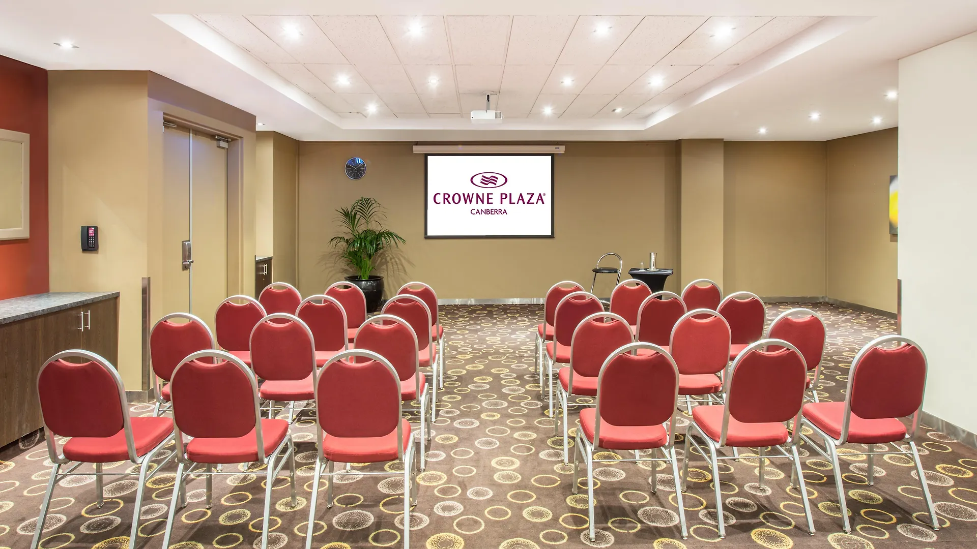 Crowne Plaza Canberra By Ihg