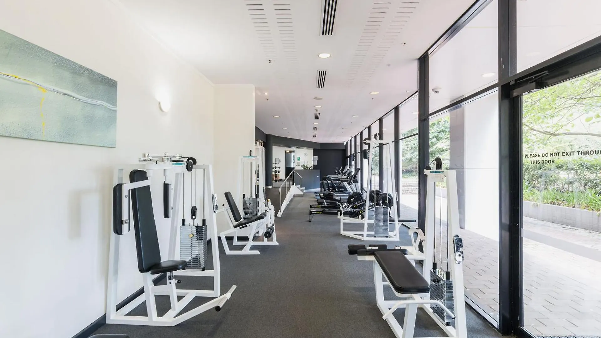 Отель Crowne Plaza Canberra By Ihg