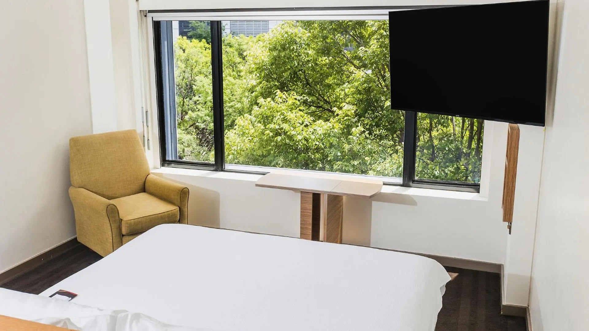 Crowne Plaza Canberra By Ihg 4*,