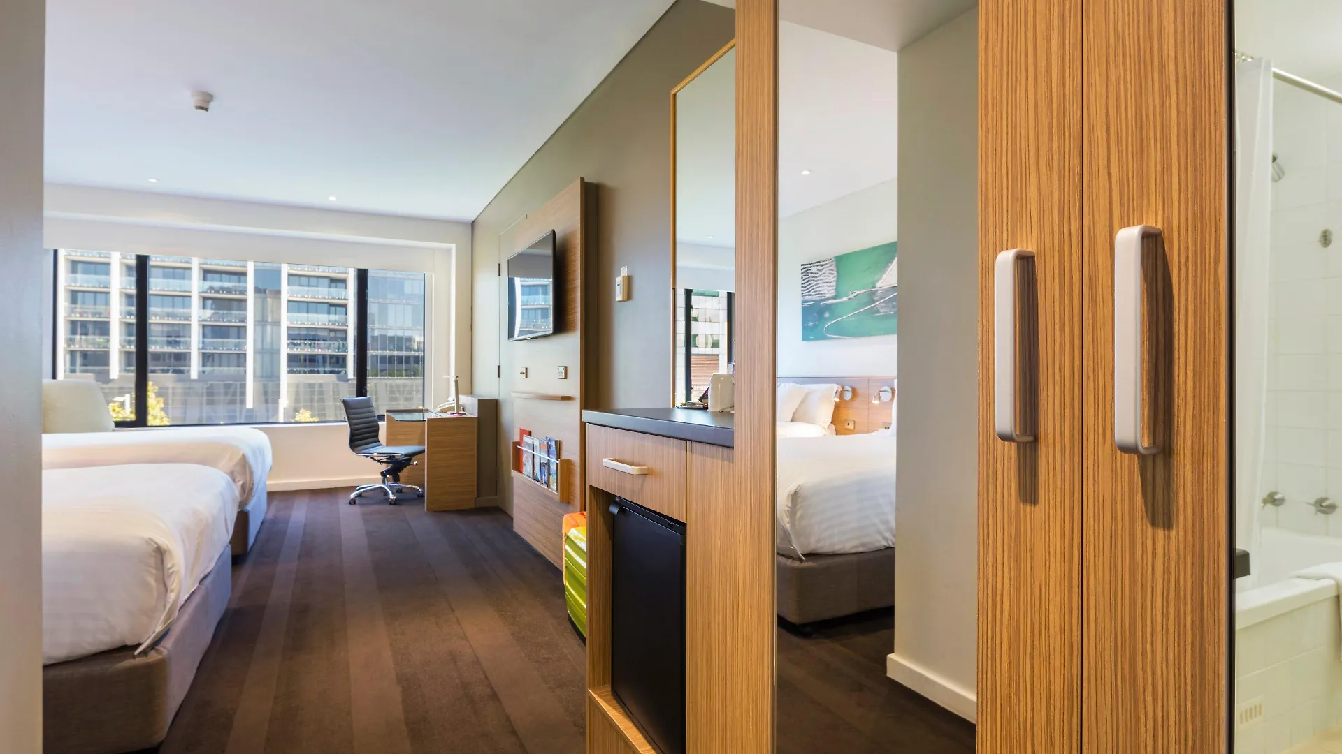 Hotel Crowne Plaza Canberra By Ihg