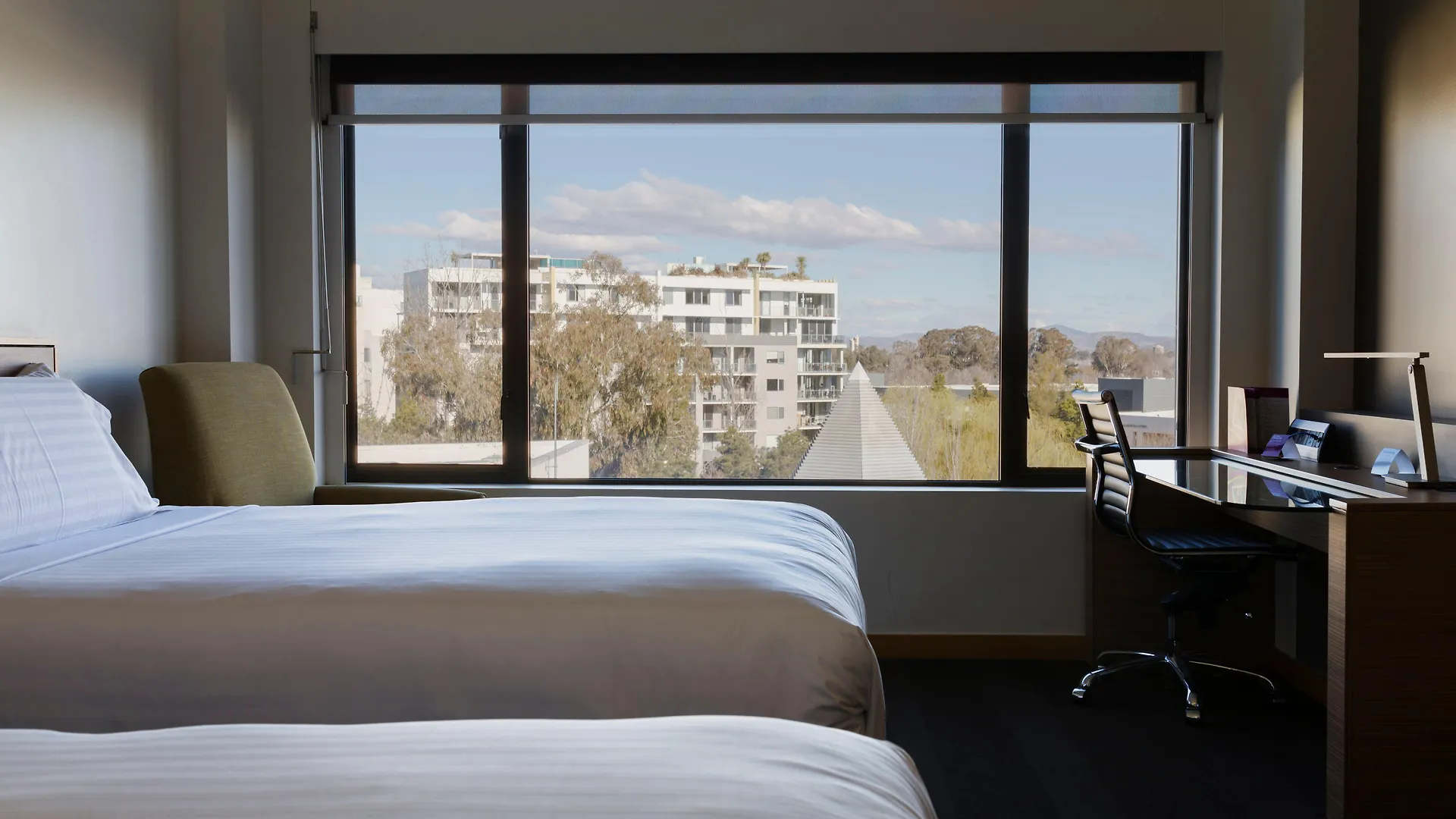 Crowne Plaza Canberra By Ihg Hotel