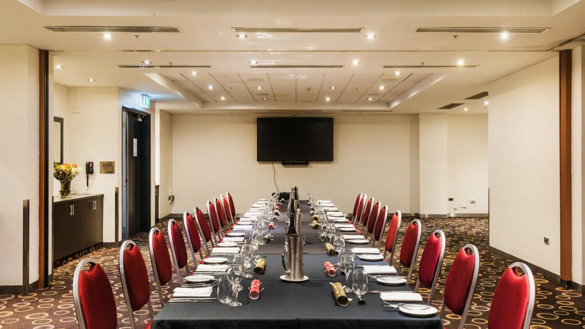 Crowne Plaza Canberra By Ihg Australia