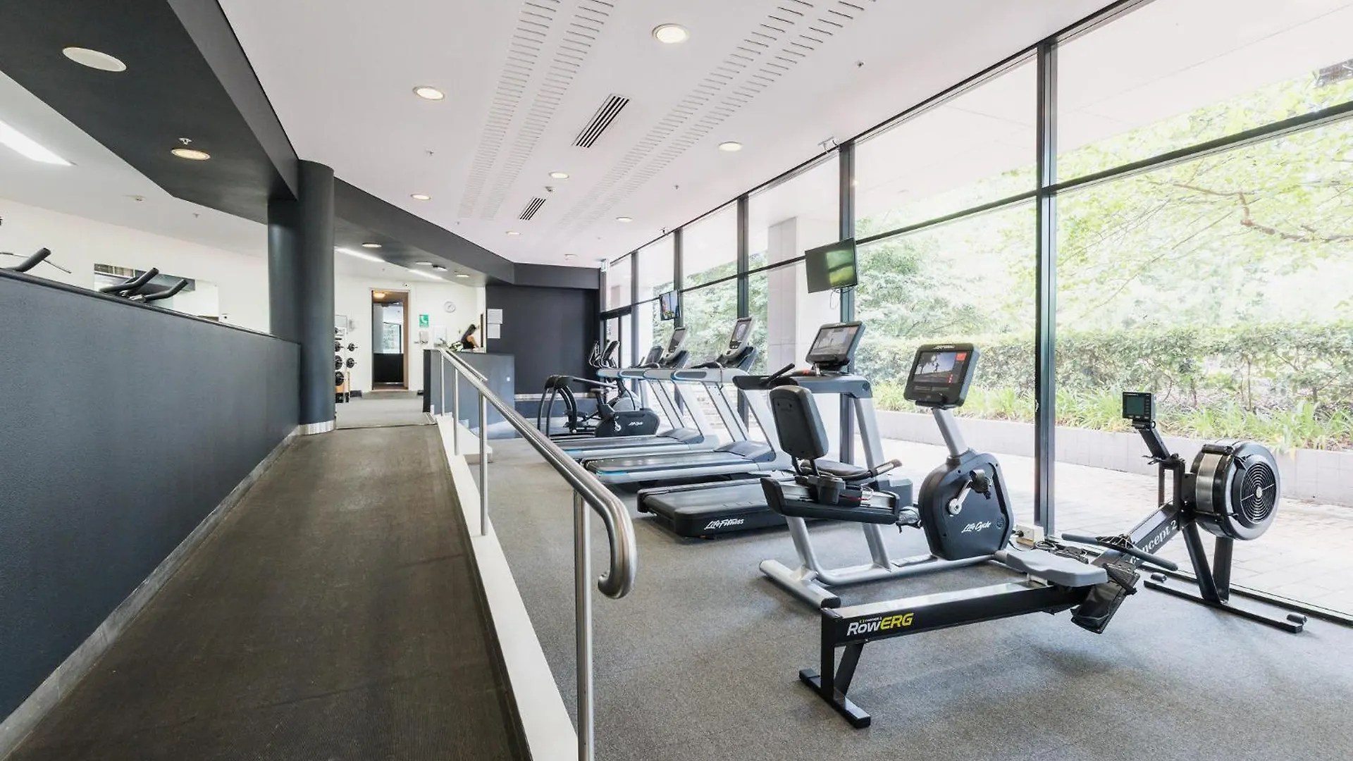 Crowne Plaza Canberra By Ihg Hotel